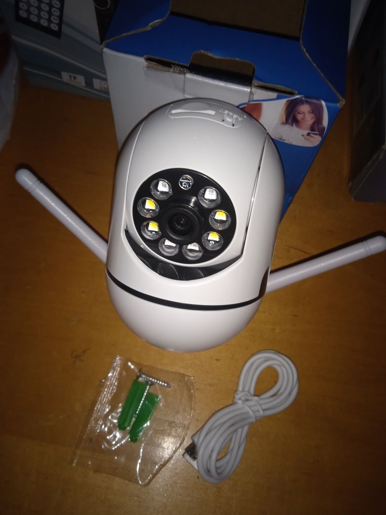 Camara de vigilancia hi-fi com app
