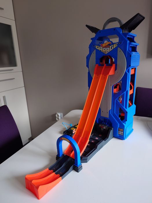 Na Święta - Hot wheels Mega Garage