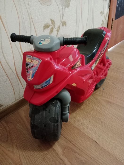 Дитячий мотоцикл