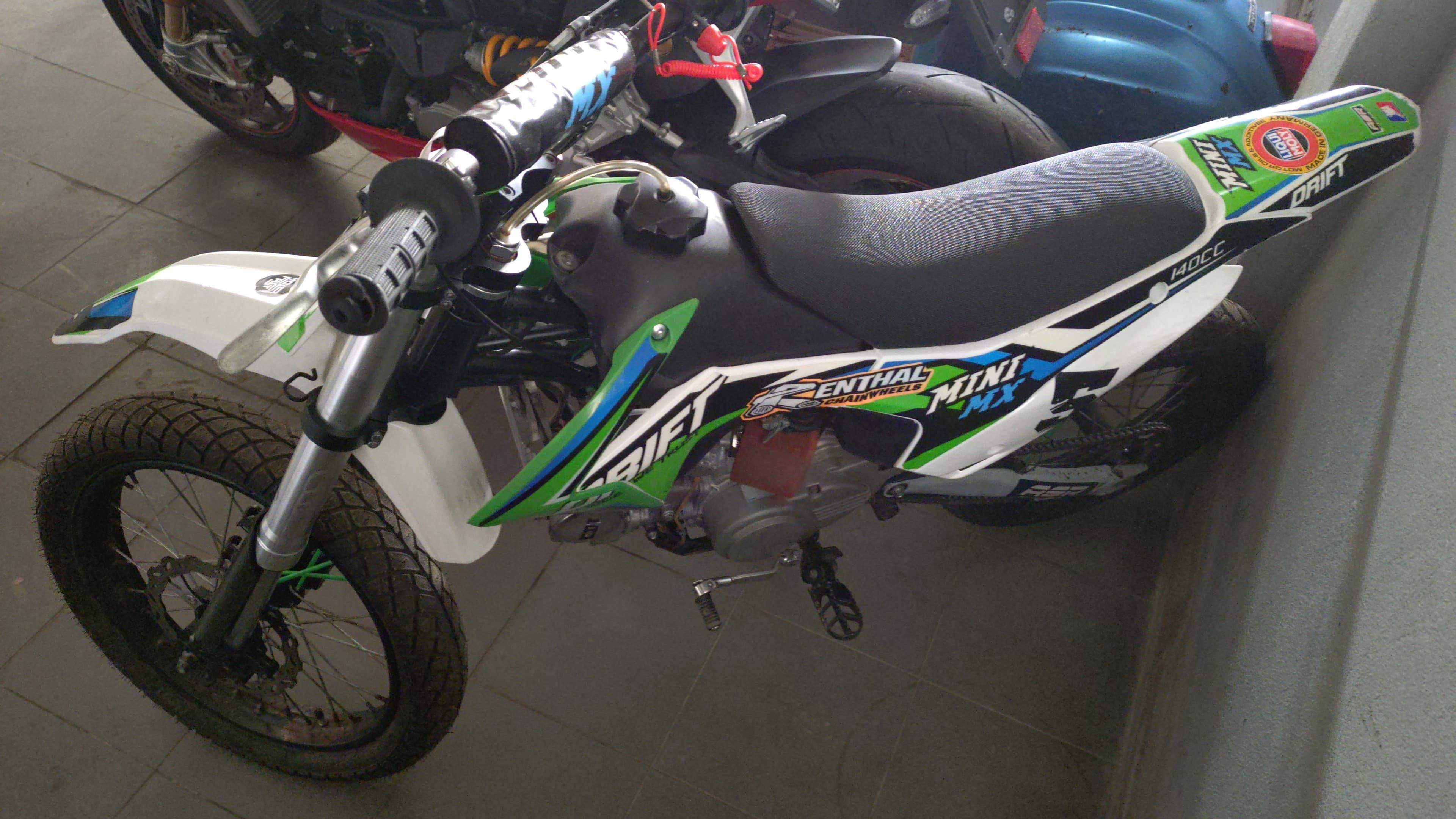 Pit bike 140 cilindrada