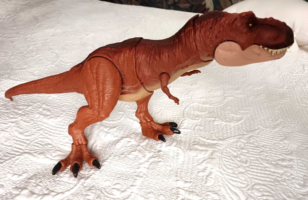 Zabawka ogromny 53 cm Tyranozaur, chodzi, ryczy, na baterie