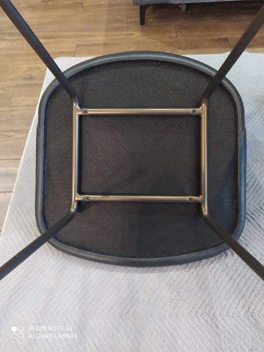 Krzesło Rely dinning HW8 w skórze. & Tradition Hay Gubi Fritz Hansen