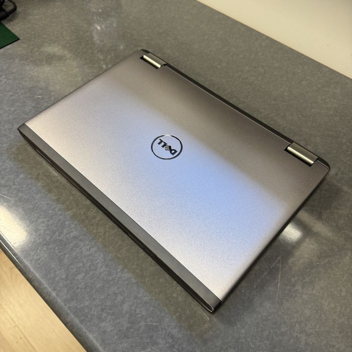 Dell Vostro 3560 nowy dysk ssd 240GB i3