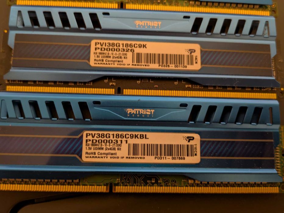 16 GB DDR3 (4×4 GB Patriot Viper 3 PV38G186C9KBL)