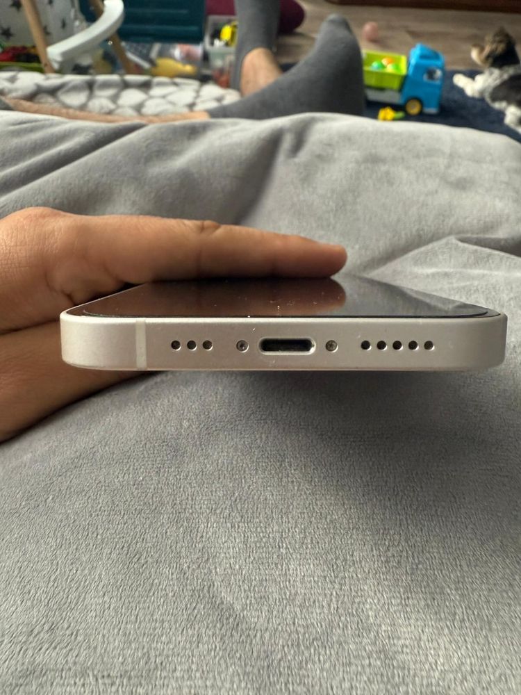 Iphone 14 jak nowy