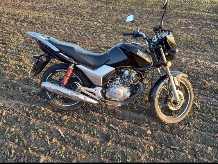 Мотоцикл Honda cb125e