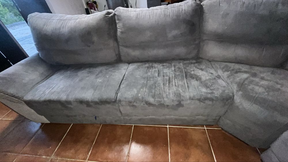 Sofá Chaise Lounge em otimas condições, só aceito dinheiro em mãos!!!
