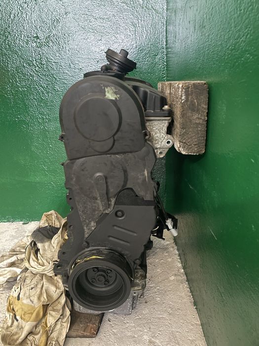 Двигун 1.9 TDI BLS SKODA VW насос форсунка продам