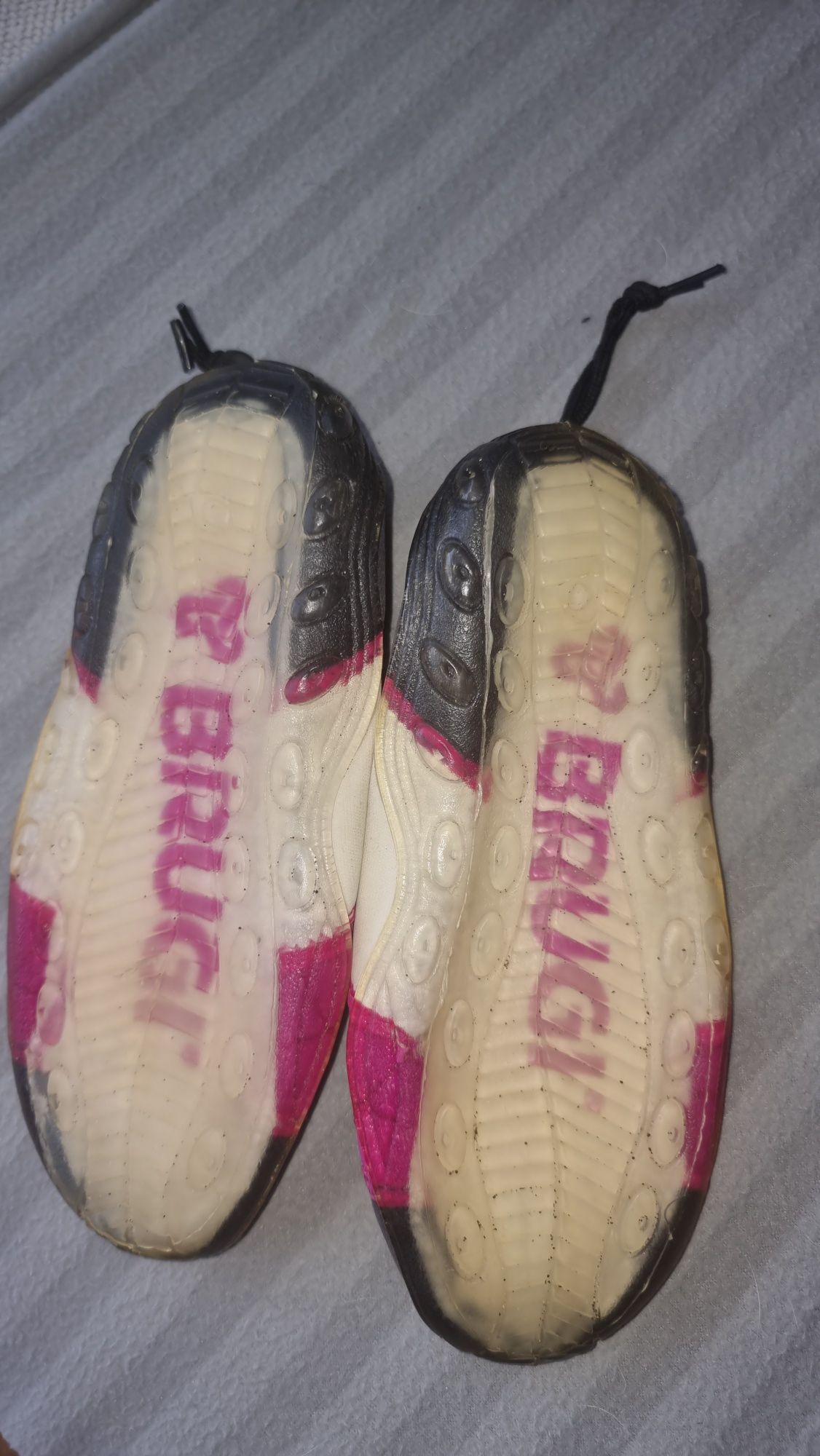 Buty do wody brugi