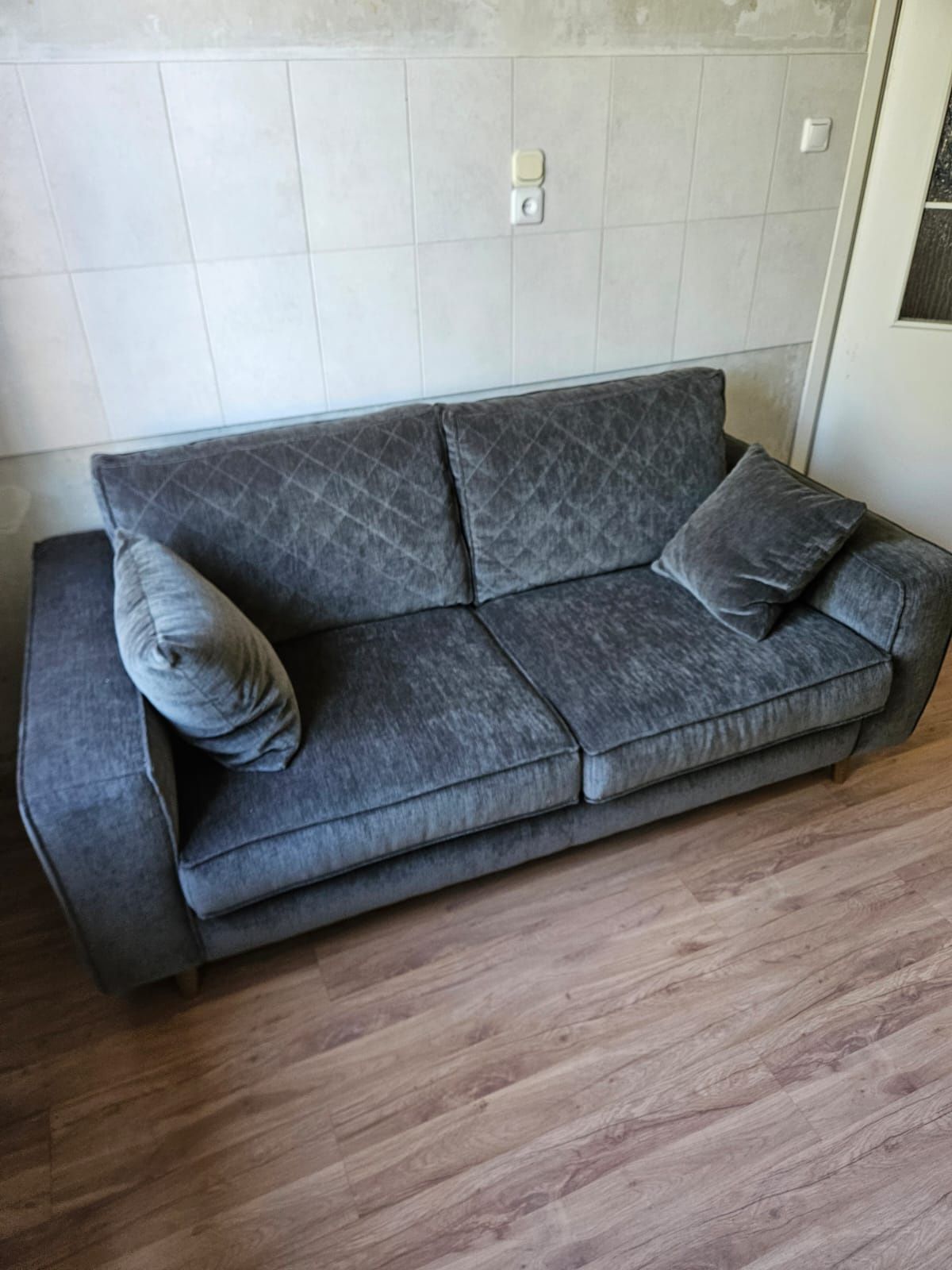 Nowa sofa bez funkcji spania