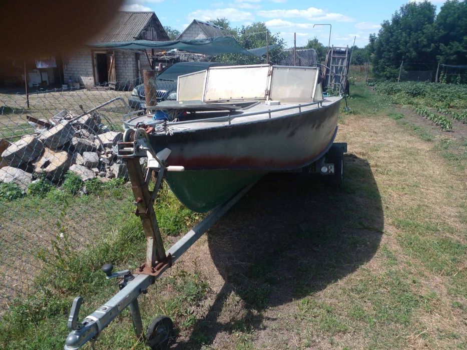 Лодка Прогресс 4 с мотором Mercury 40