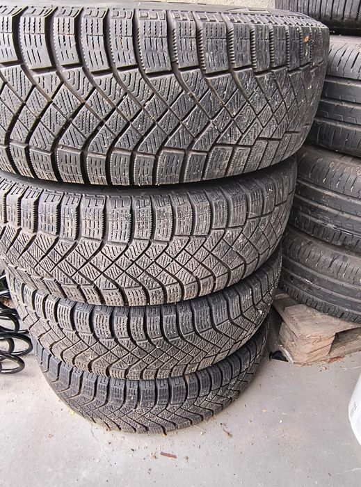 Koła zimowe Opony Pirelli 195/65 r15 5x114,3 Hyundai ix20 Kia Venga