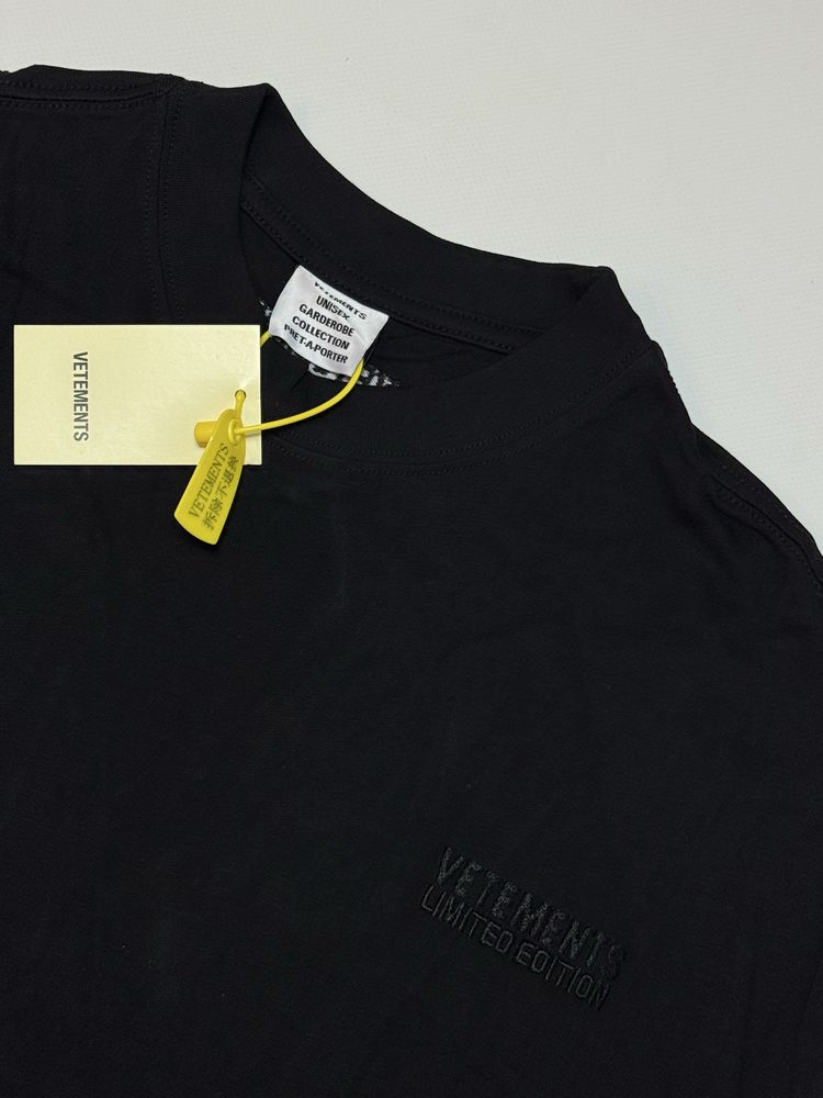 Футболка Vetements Basic Logo M L