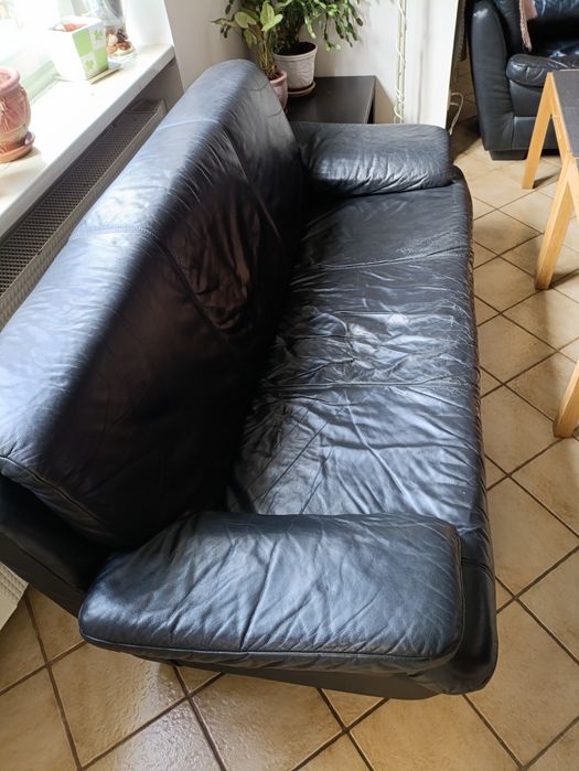 Komplet wypoczynkowy 3 2 1 + pufa skóra