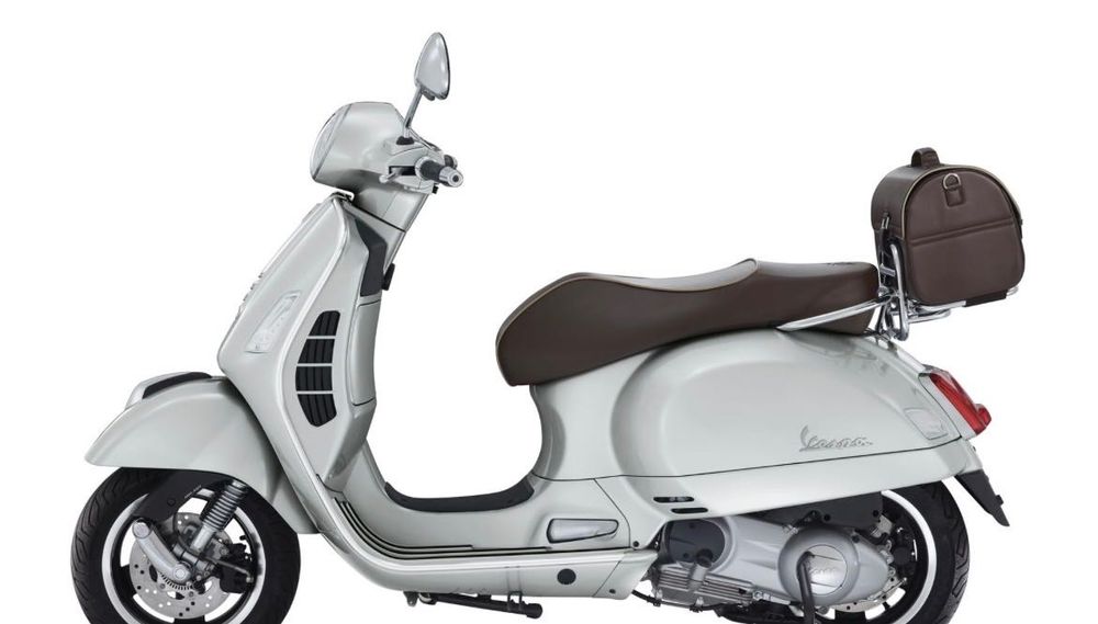 Vespa GTS300 edição especial celebração 70 anos