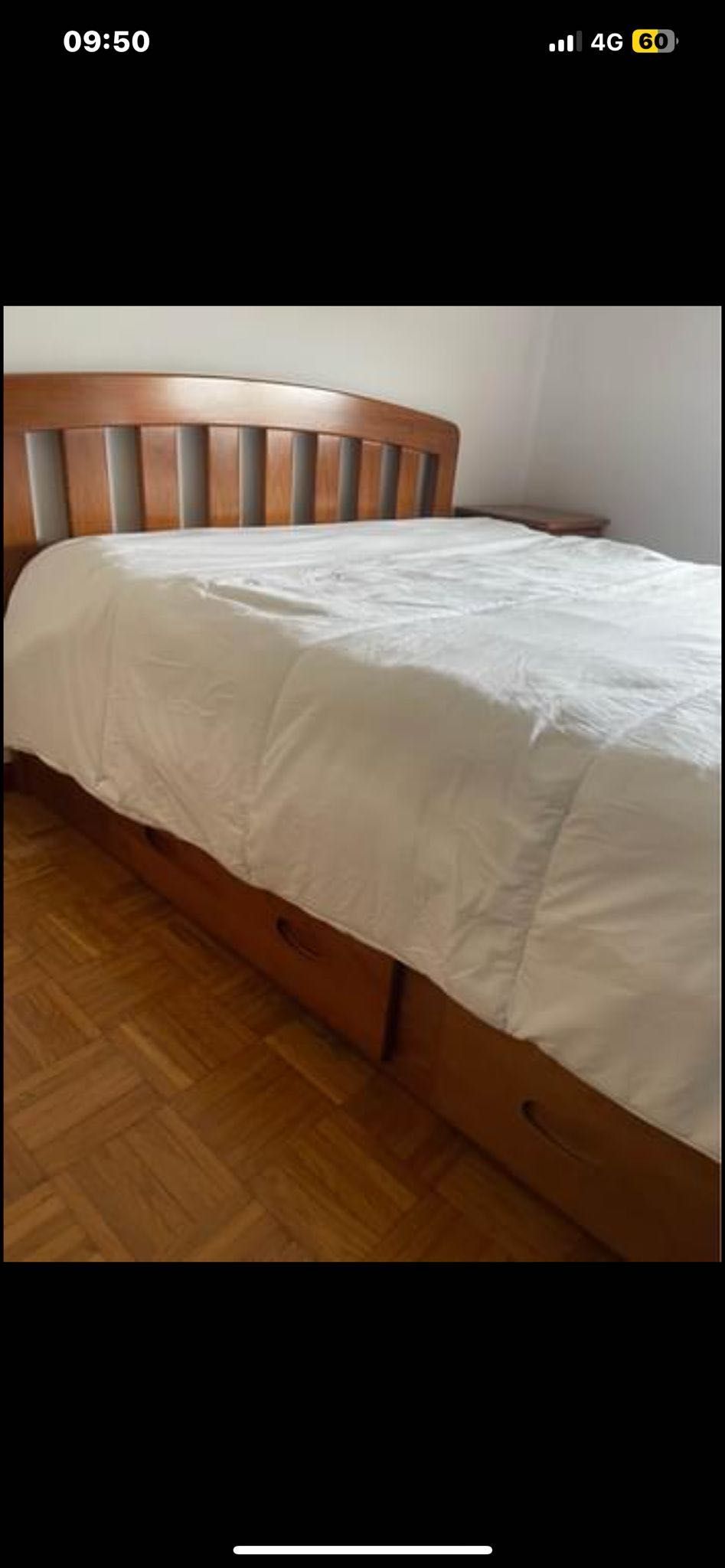 Cama madeira com 2x mesas cabeceira