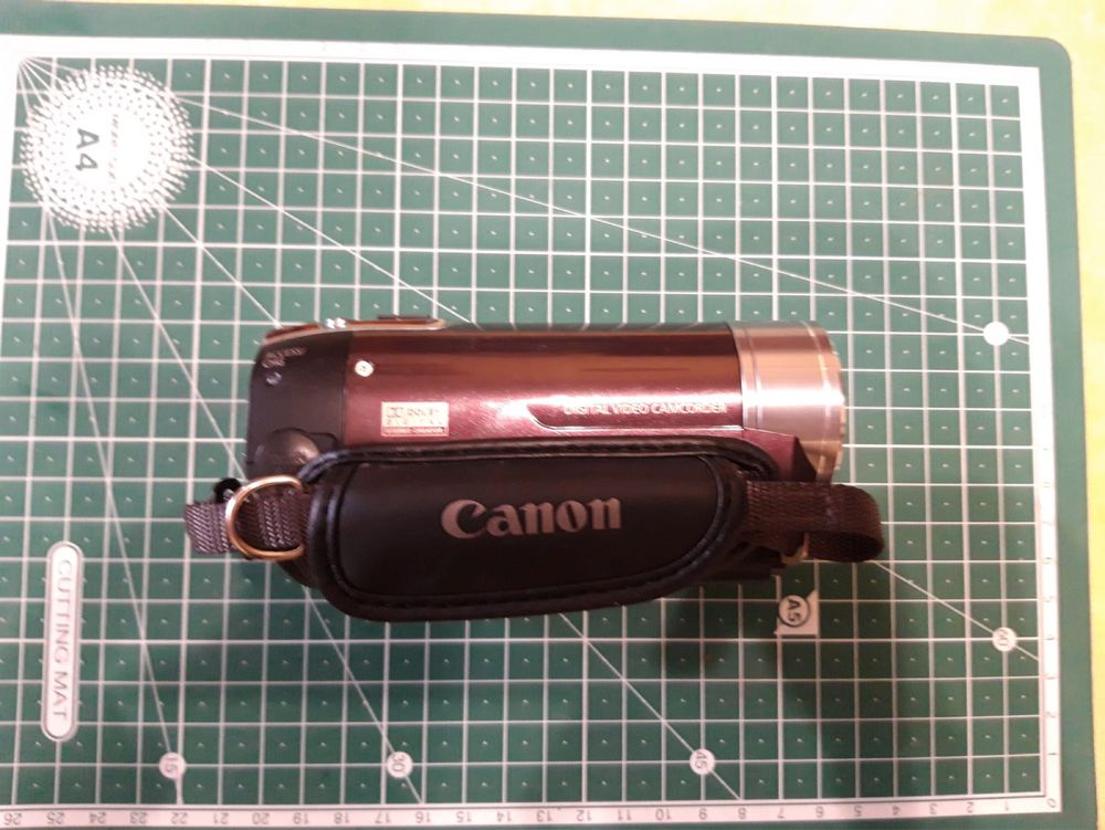 Видеокамера Canon