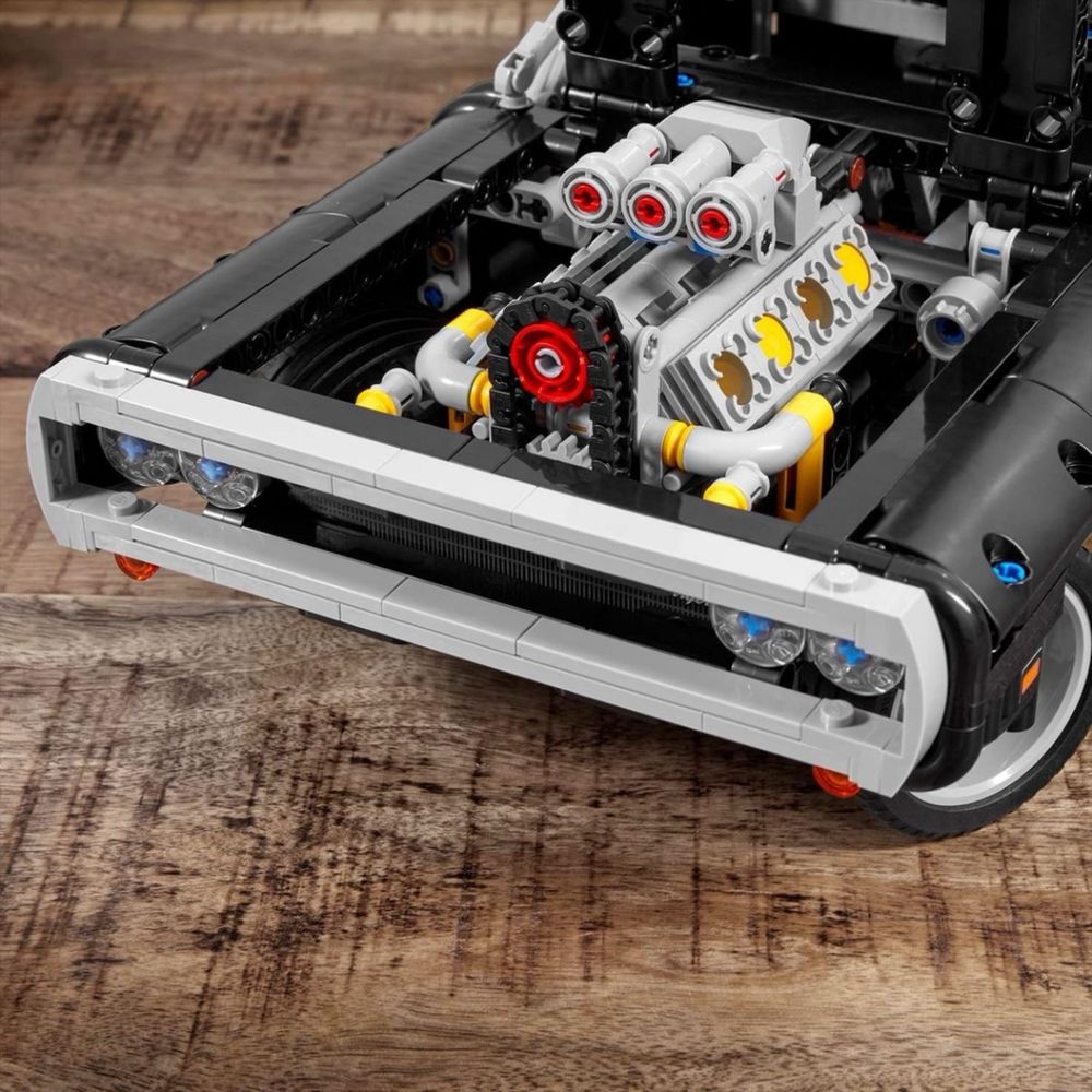 Конструктор Technic – Dom’s Dodge Charger 1/1 з LEGO