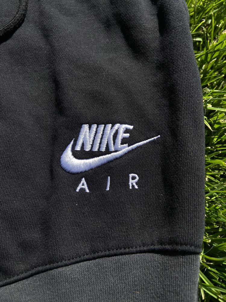 Штани nike air