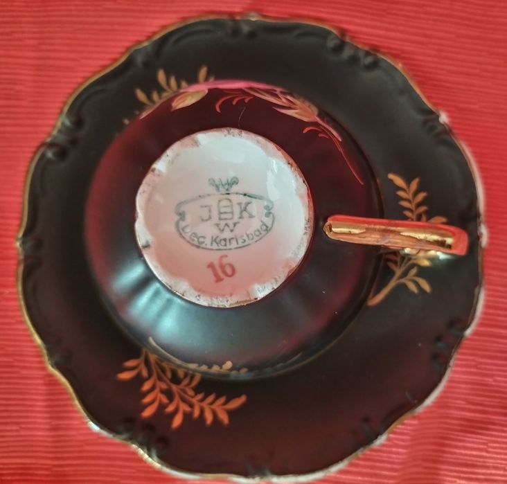 Chávena e Pires em Porcelana