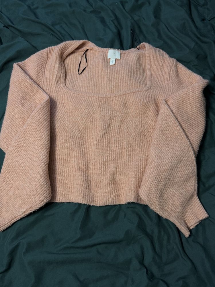 Sweter w kolorze pudrowego różu