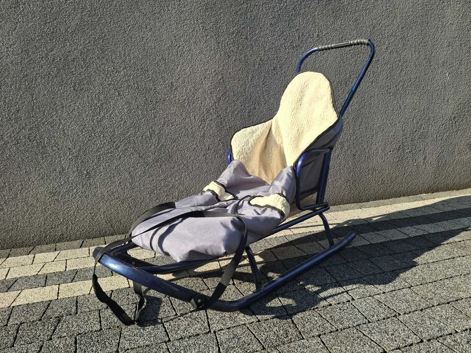 Sanki + oparcie + pchacz + materac