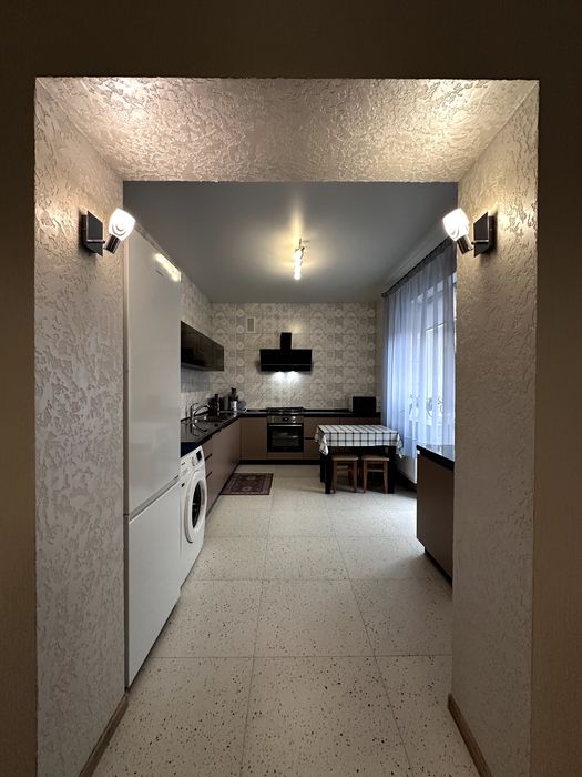 Продаж сучасного будинку в місті Стрий