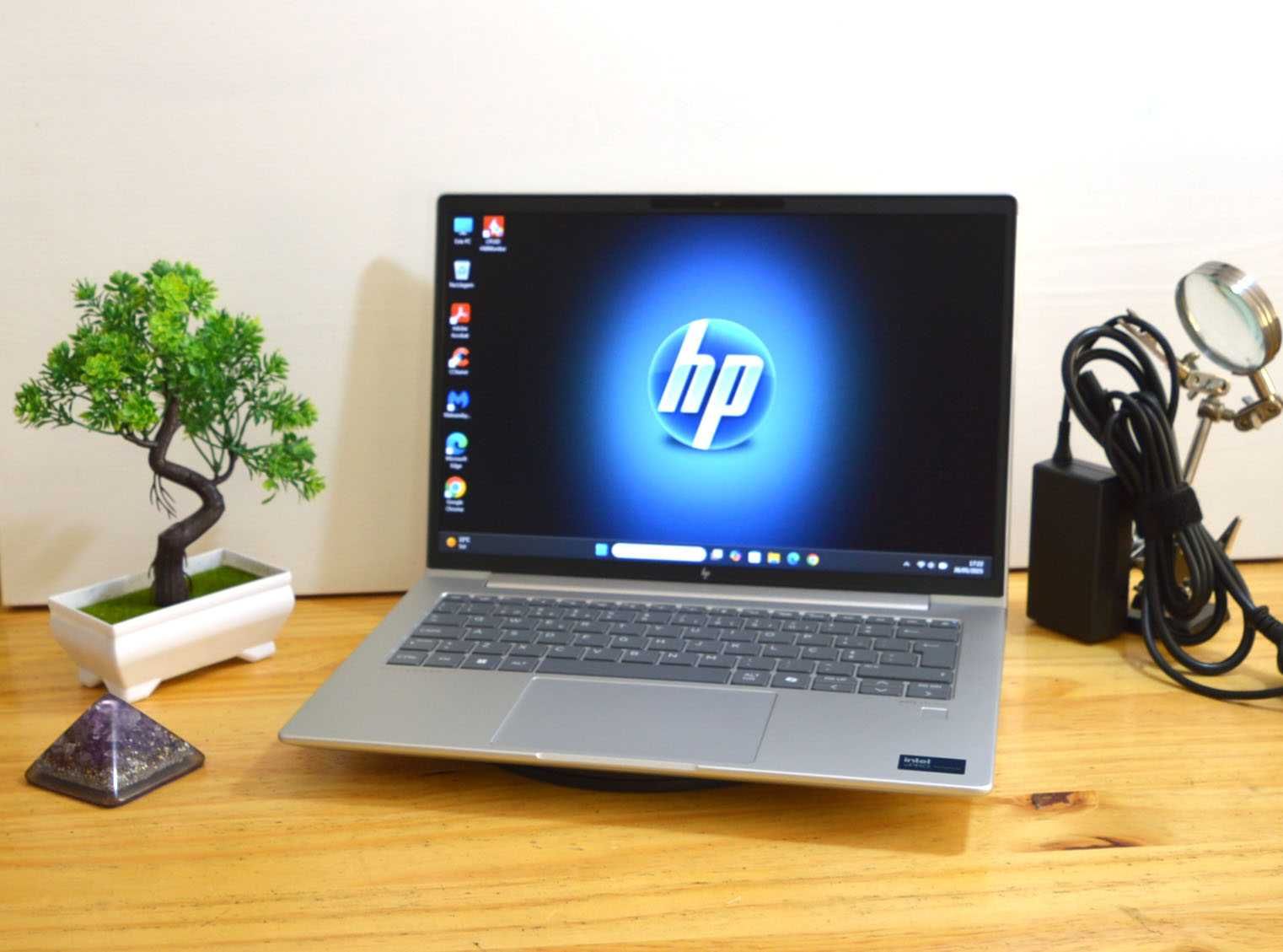HP IntelCoreUltra7 165H 5.00Ghz - 32GB DDR5- Intel Arc-512GB+Dock Novo