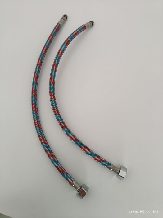 Комплект шлангів до умивальника