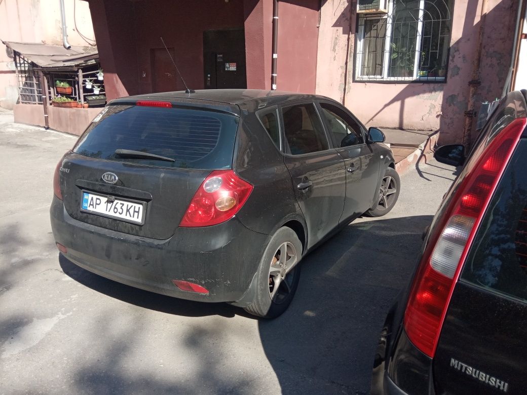 Киа Сид 2008 1.6