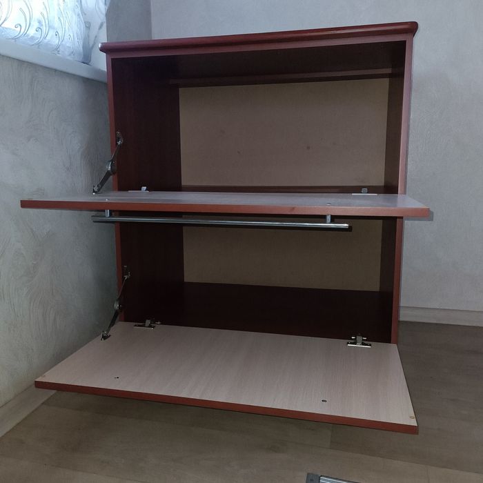 Комод  - тумба .