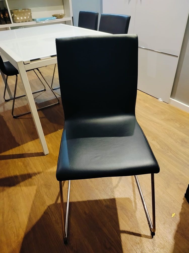 Stół rozkładany z 4 krzesłami Ikea
