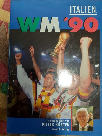 Книга футбол World cup 1990