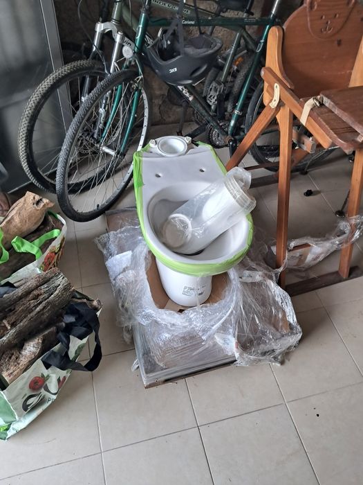 Sanita nova, ainda embrulhada