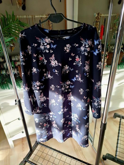 Sukienka w kwiaty xl