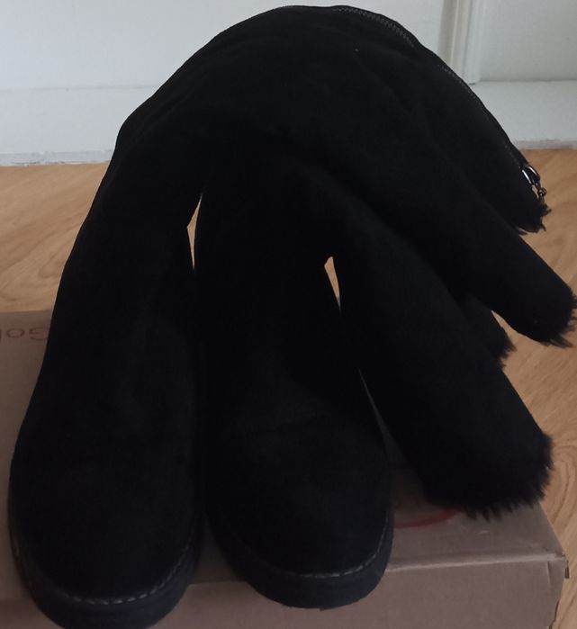 Зимові замшевііі ботфорди,38 р