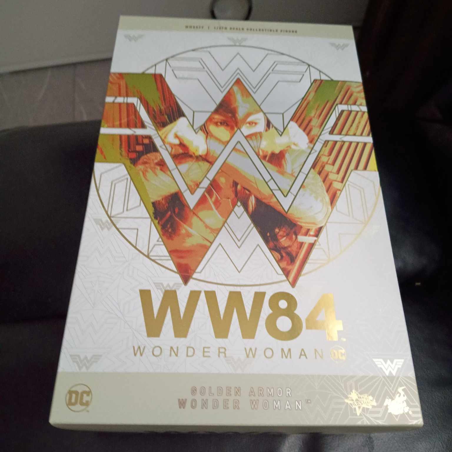 Figurka Wonder Woman Hot Toys skala 1/6