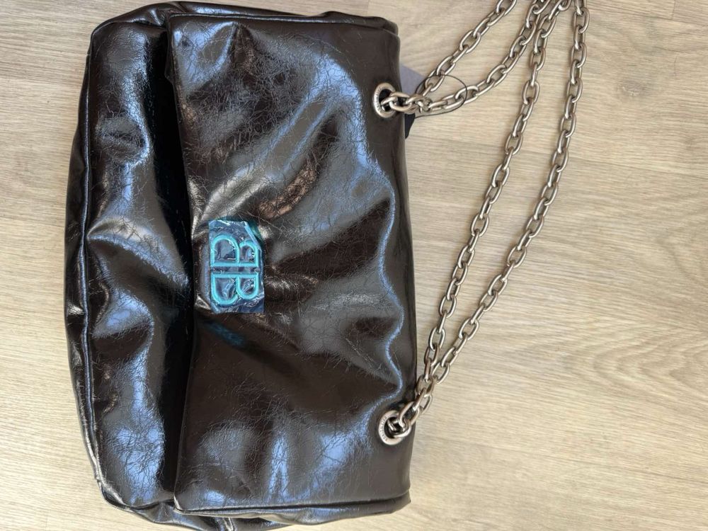 Продам женскую сумку Balenciaga