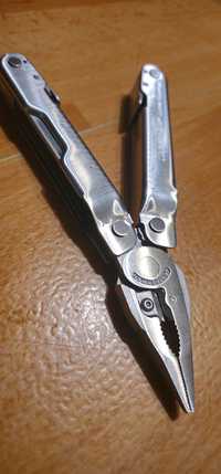 Multitool Leatherman Super Tool 300