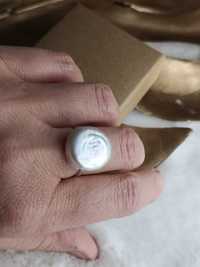 pierścionek z perłą barokową