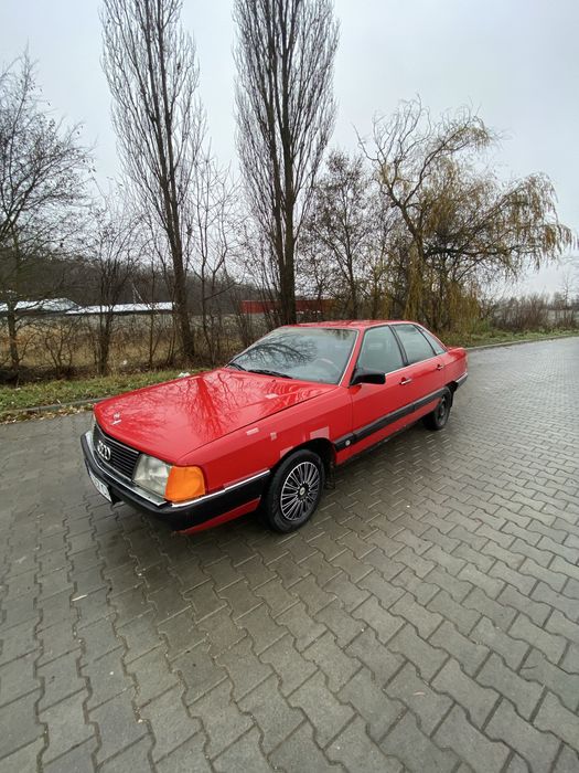 Audi 100 1.8 газ/бензин