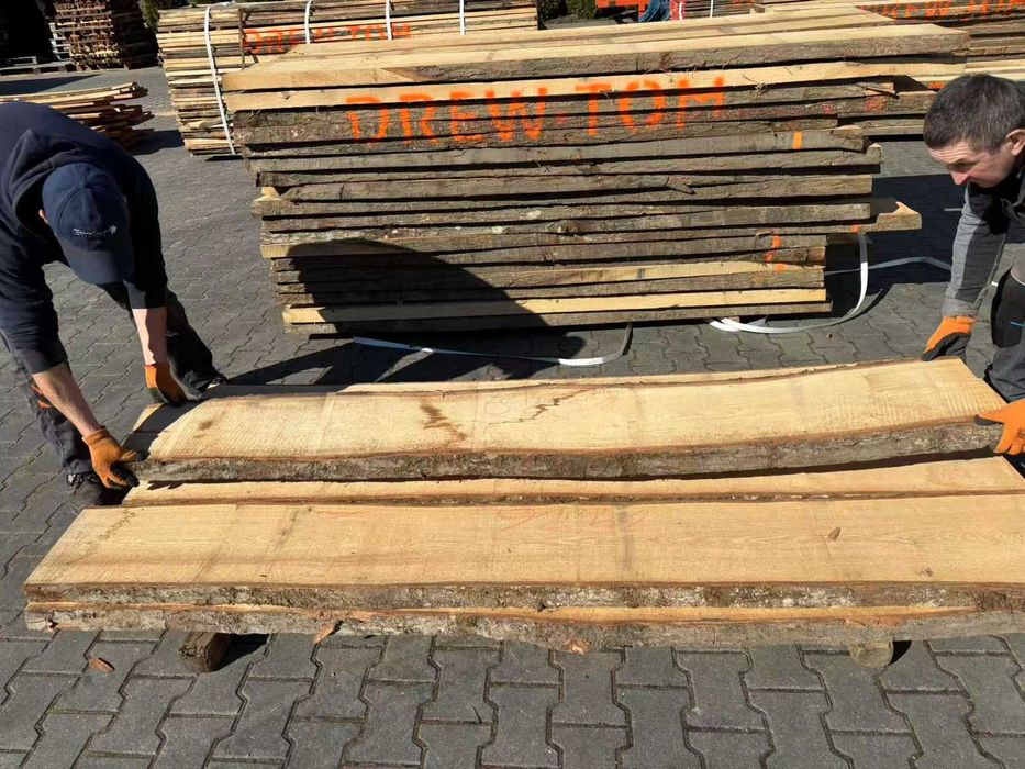 Tarcica dąb czerwony, suchy, nieobrzynany, I klasa 50 mm