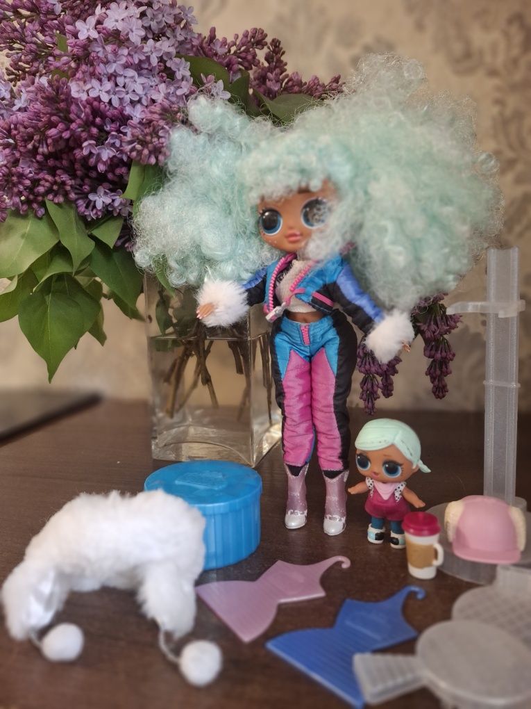 LOL OMG AND SISTER  Продам дві ляльки бу в гарному стані.
