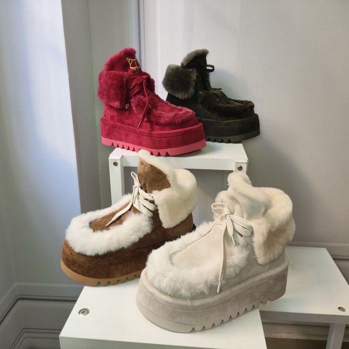 Зимові замшеві чоботи Naked Wolfe