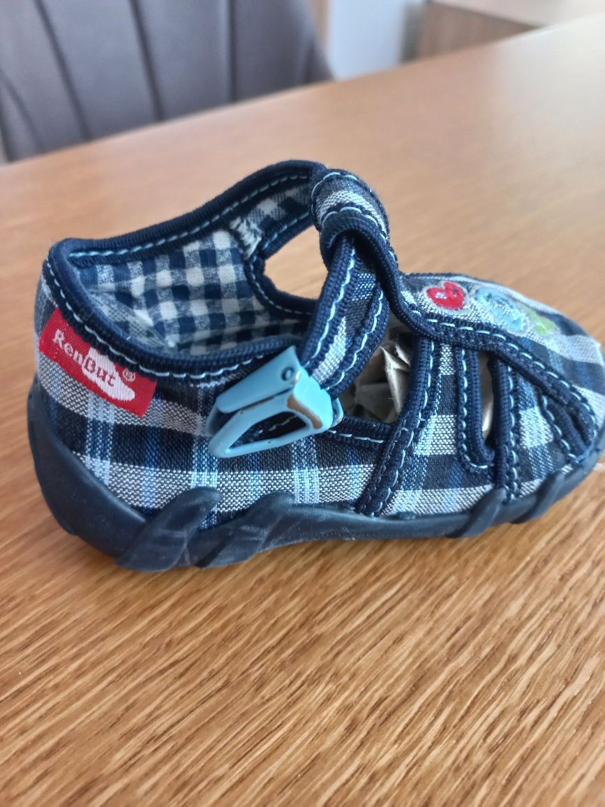 Buty, kapcie dla chłopca, Renbut