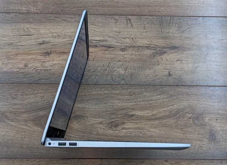 Ультрабук HP Laptop 15-dy1086nr / 15.6" / Intel Core i5-1035G1