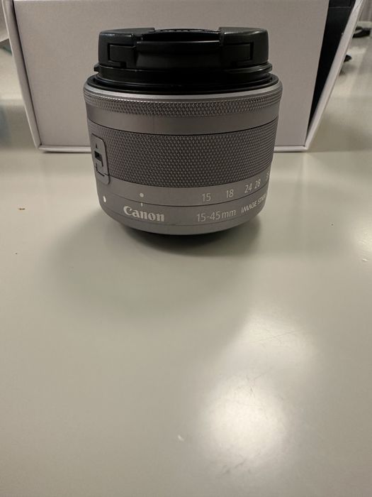 Maquina Fotografica com objetiva Canon
