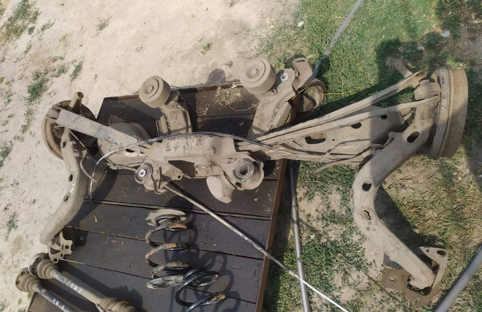 Задня балкан БМВ е-36 седан