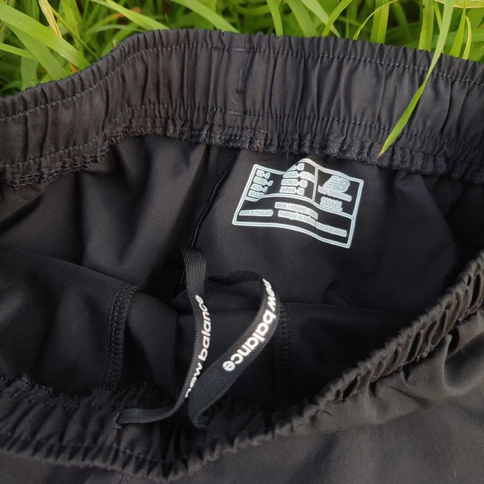 SALDO agora! New Balance calções de treino masculinos M para desporto