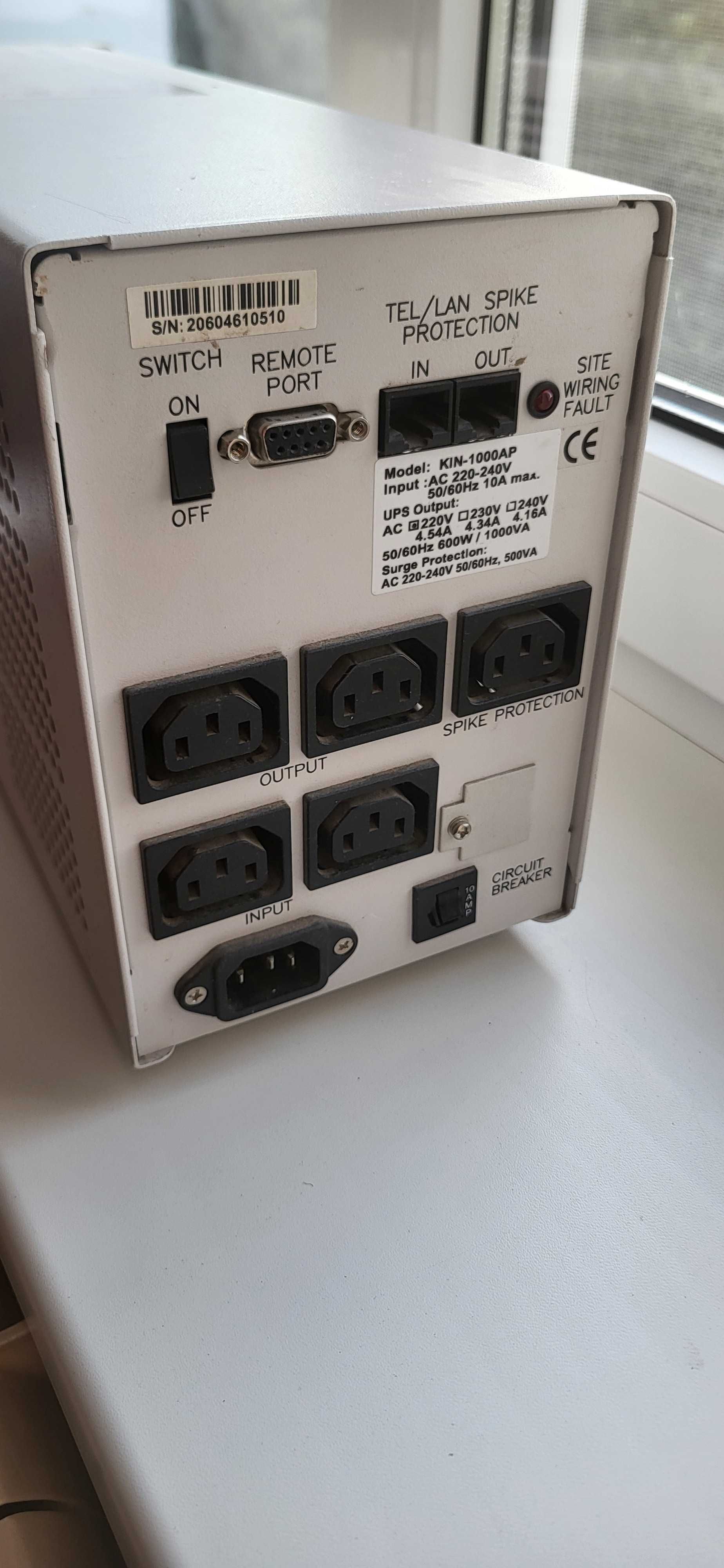 Пристрій безперебійного живлення  PowerCom KIN-1000AP